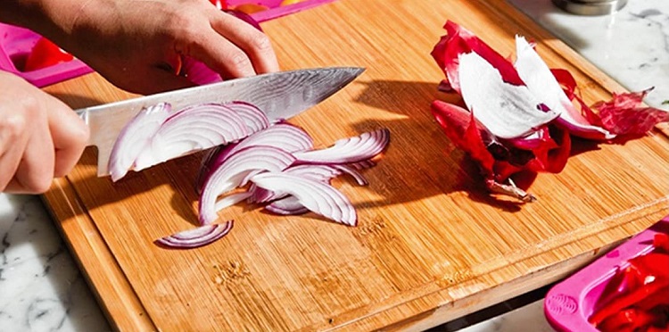 Our Criteria for Choosing the Best Sink Cover Cutting Boards